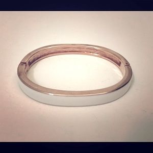 Classic White and Gold Bracelet